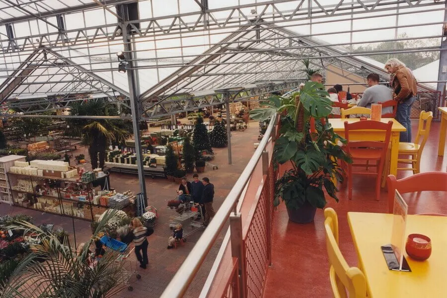 0130_06_-_intratuin_hilversum_2002.ItfUONa.webp