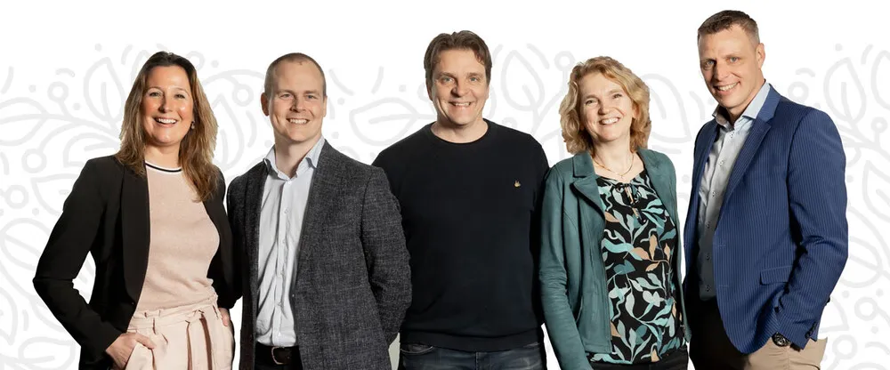 linda-hoogendoorn-sytse-berends-pieter-heemskerk-arjen-waltman-sandra-van-tol-plantariumgroendirekt-plantarium-groen-direkt-groendirekt-team-bg.XYFIBCH.webp